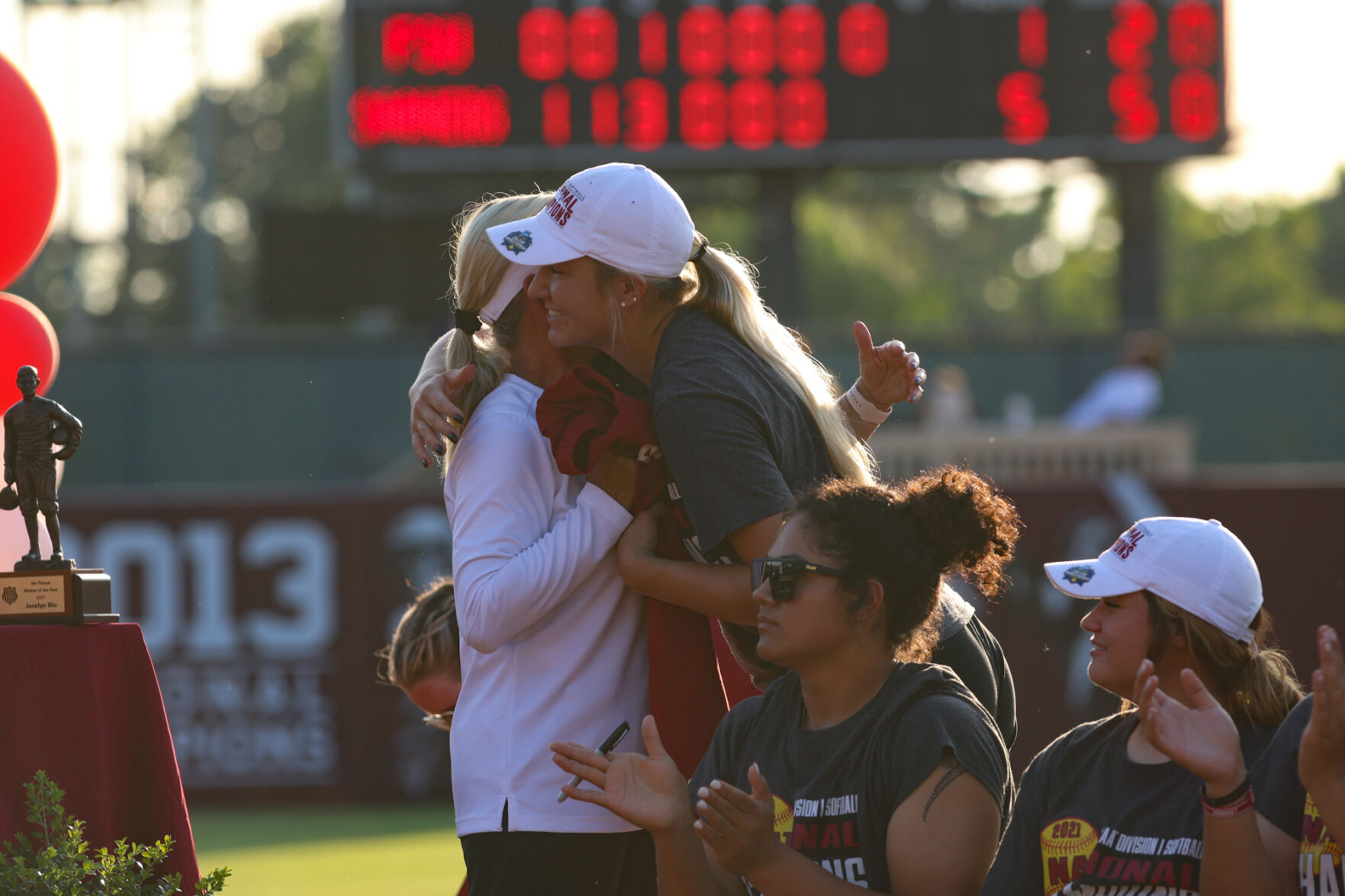 Kinzie Hansen hugs Patty Gasso